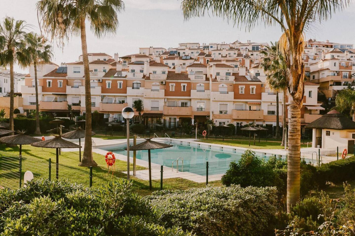 Bonito Piso Junto A Campo De Golf Mar Y Montana Rincon de la Victoria