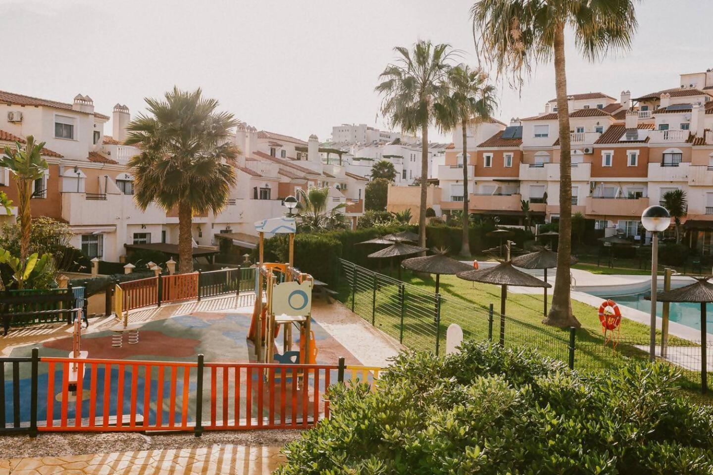 Bonito Piso Junto A Campo De Golf Mar Y Montana Rincón de la Victoria