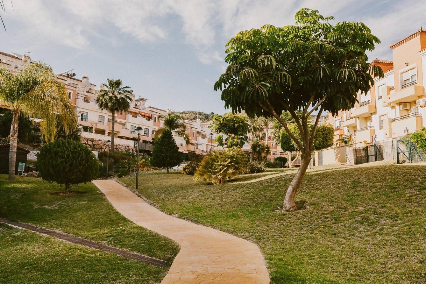 Bonito Piso Junto A Campo De Golf Mar Y Montana Appartamento